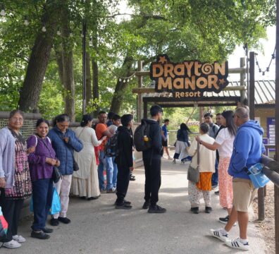 Outside - Group (3)